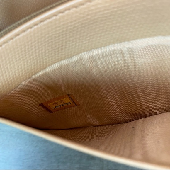 Chanel Bi-Fold Tan Leather Wallet - Picture 9 of 15